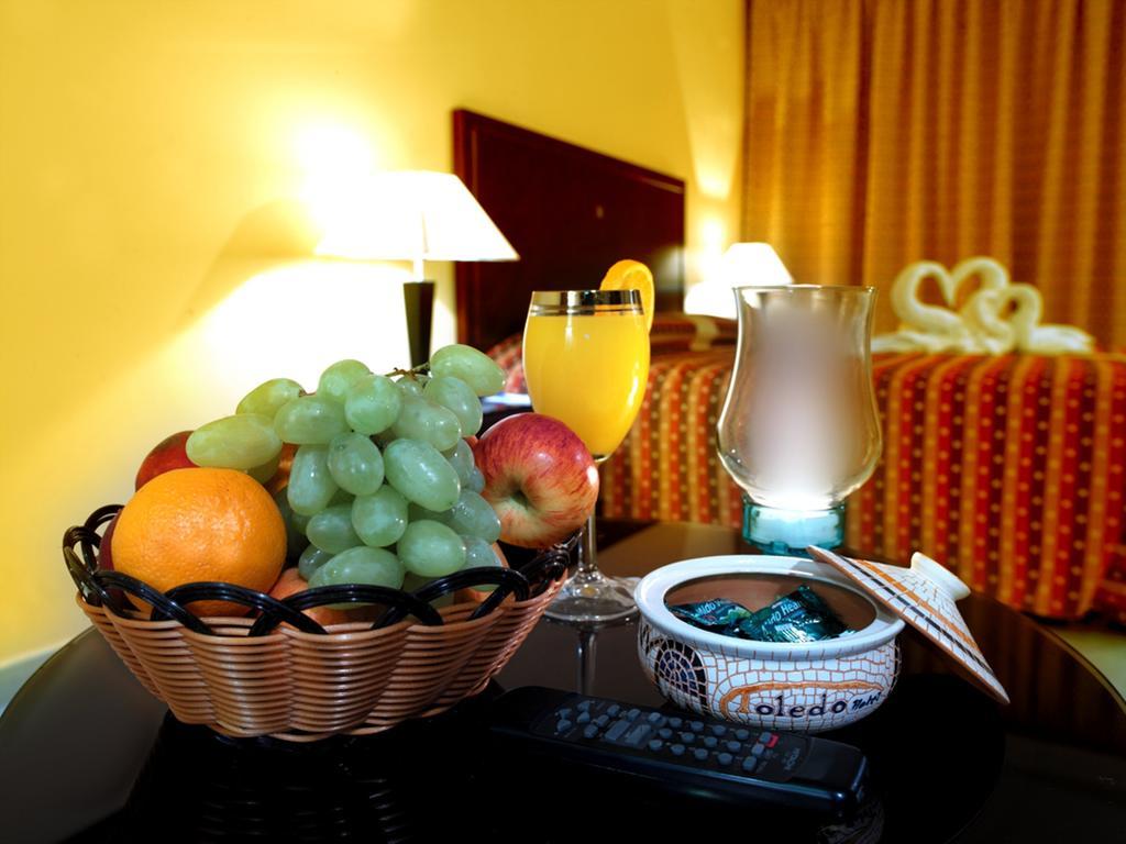 Toledo Amman Hotel Room photo